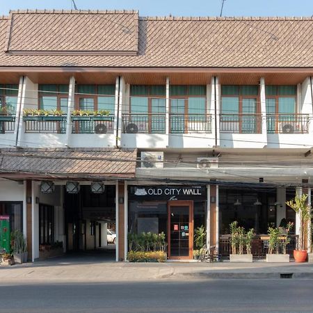 The Old City Wall Inn Τσιάνγκ Μάι Εξωτερικό φωτογραφία